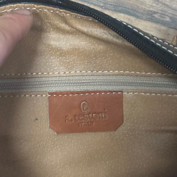 Authentic A. Testoni Italian made Black and Brown Leather Satchel / mini duffle. - Picture 6 of 7